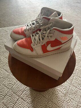 Nike Jordan 1 Mid in Citrus Orange M 10.5/W 12